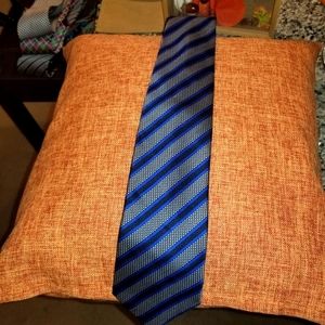 *BRAND NEW* 100% Polyester Necktie FOR SALE!